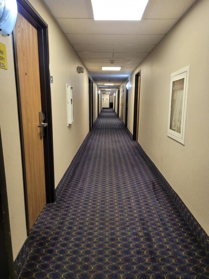 Raceway Inn Мартинсвилл Экстерьер фото
